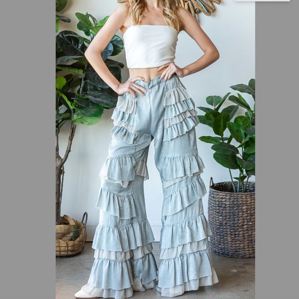 NEW Oli & Hali Ruffle Pants, Size Medium